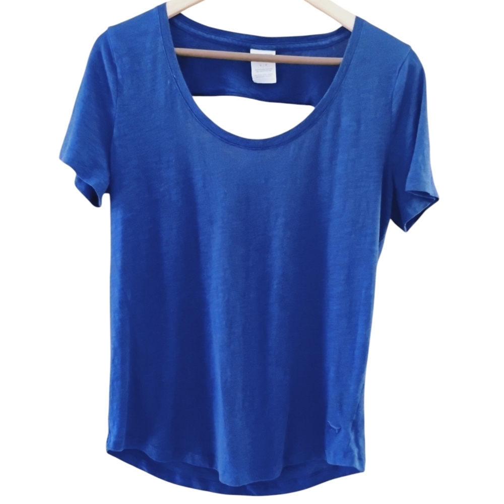 PINK  Short Sleeve top with cut out in back Blue Sz S/P